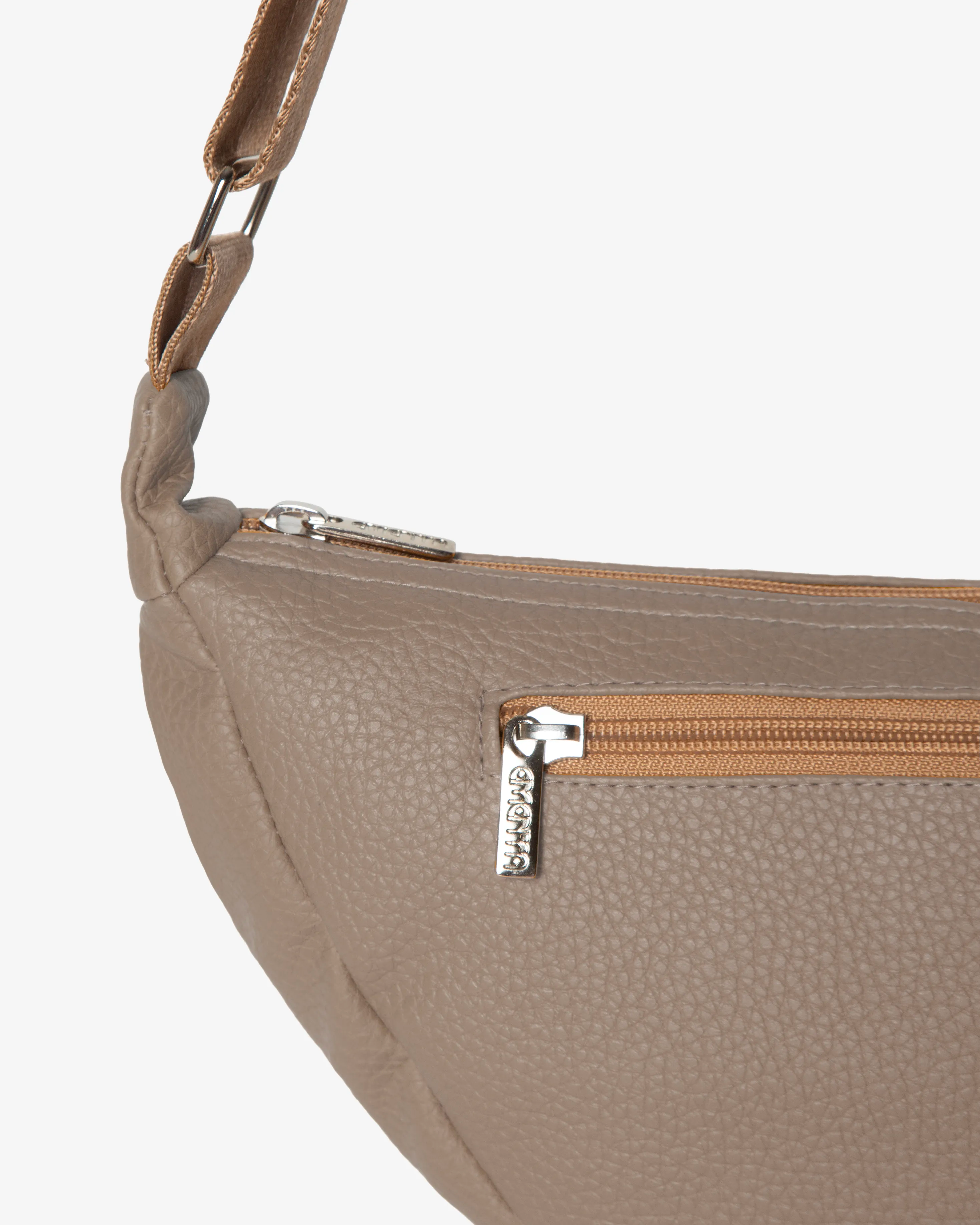 Fiuza Ikon Napa Shoulder Bag