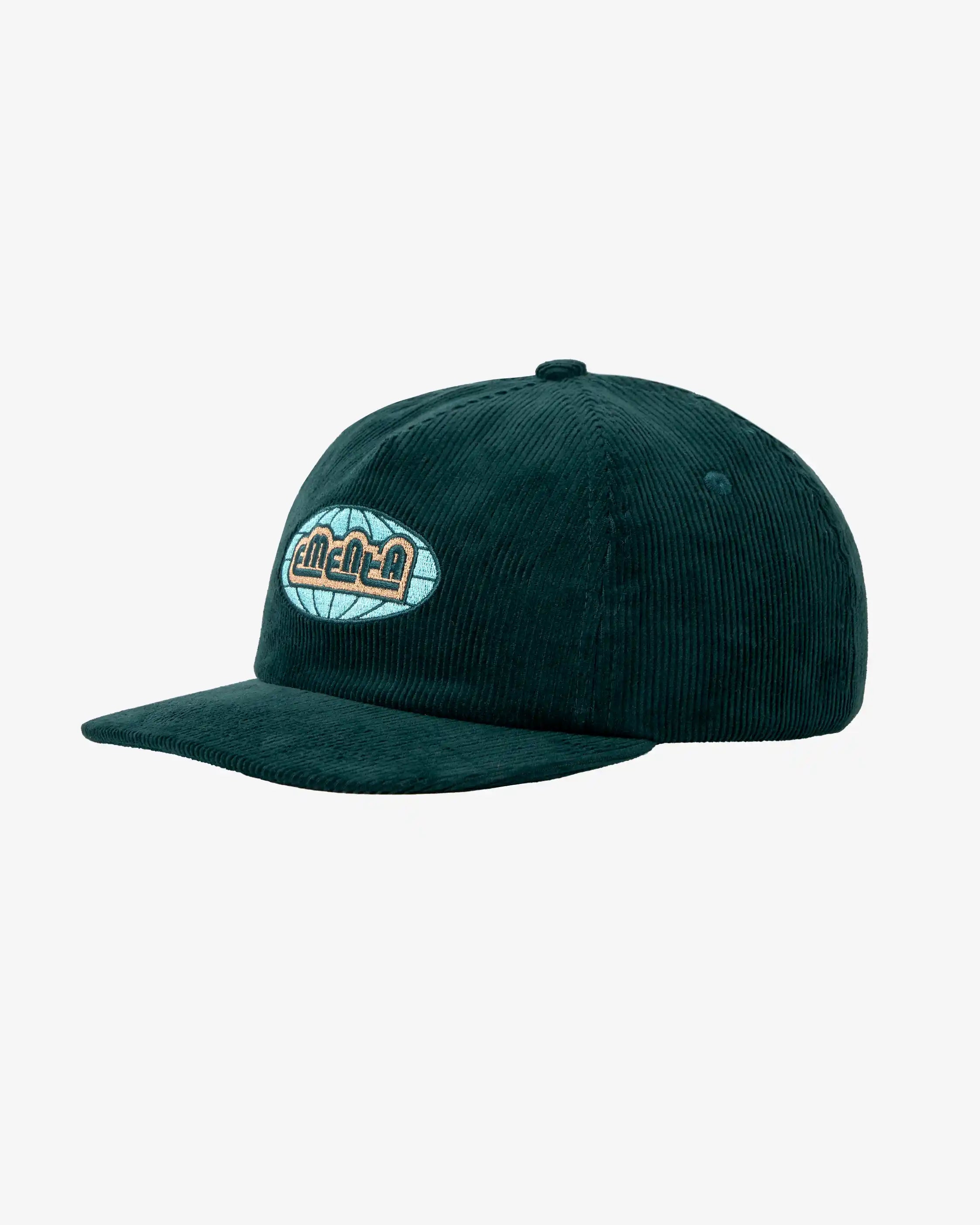 Everyday cap designed for regular use
Evergreen base colour
Made from cotton corduroy
Features the Ementa balloon design on the front
Adjustable strap with a metal buckle at the back
Made in Portugal