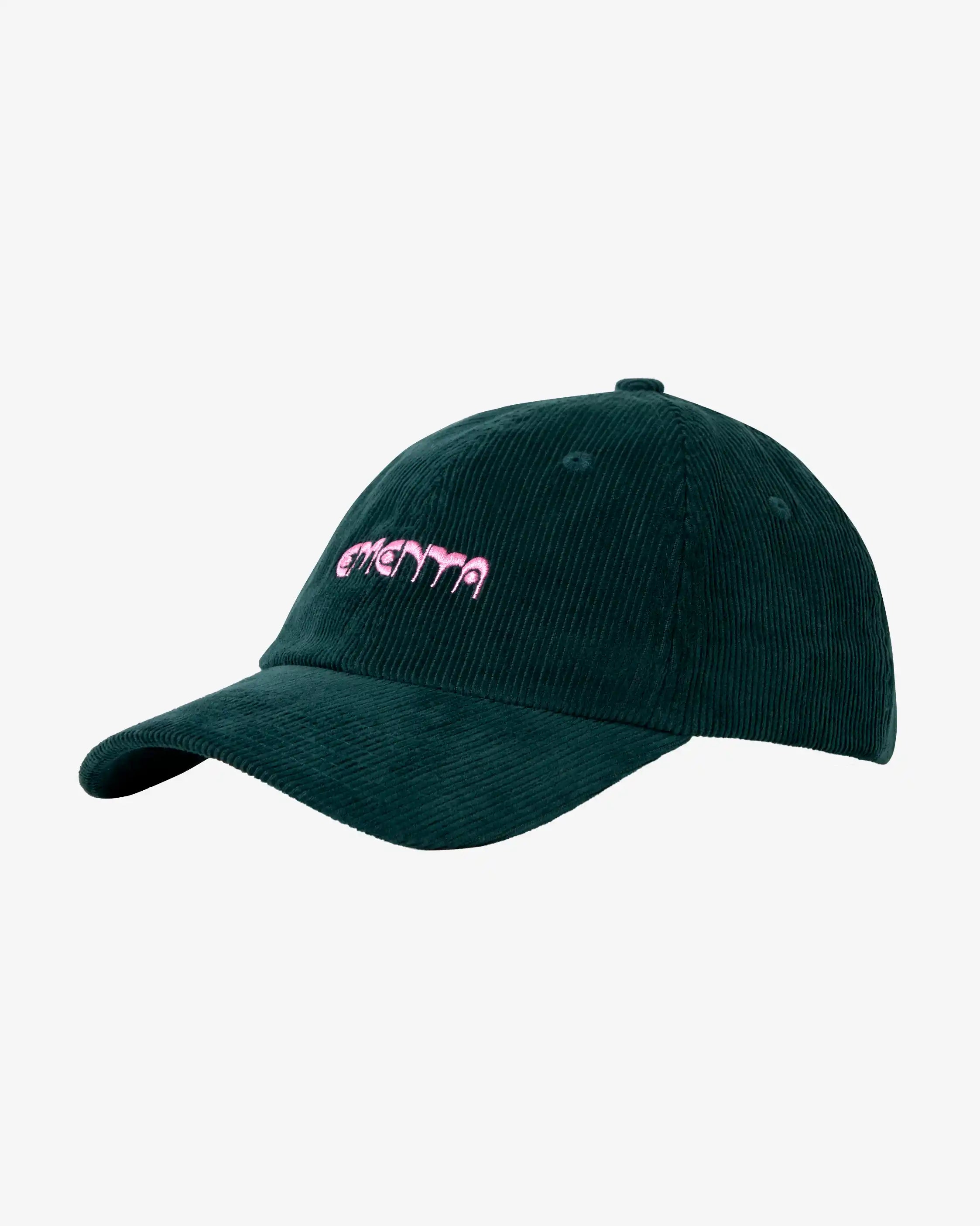 Everyday cap designed for regular use
Cotton corduroy fabric with a ribbed texture
Six-panel cap construction with a curved brim
Dots logo embroidered on the front
Evergreen base colour
Adjustable strap with a metal buckle at the back
Made in Portugal