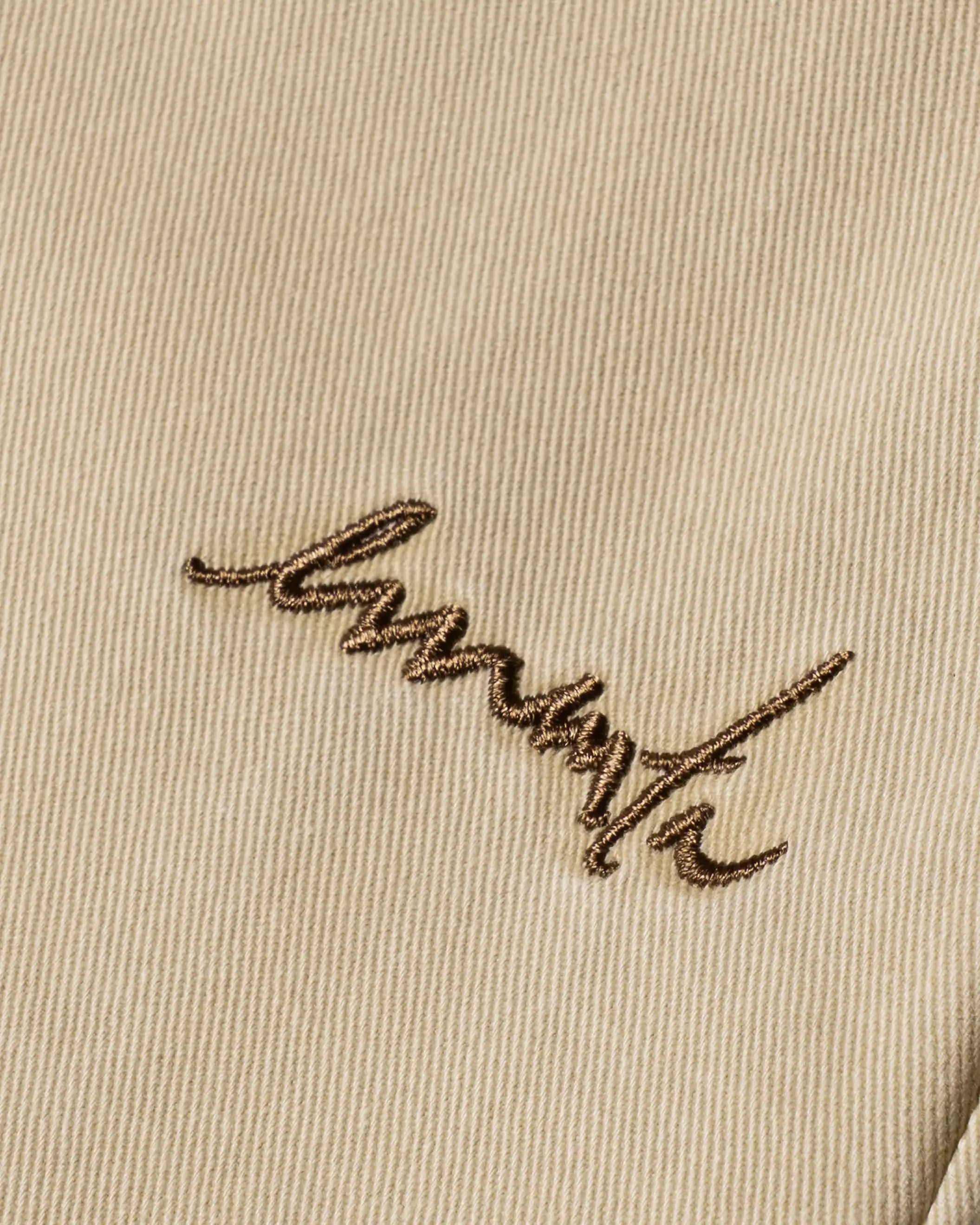 100% cotton with a soft texture
Loose, relaxed fit
Elastic waistband with drawstrings for comfort
Ikon logo embroidered on the right back pocket
EMENTA signature embroidered on the front
Made in Portugal
Unisex fit