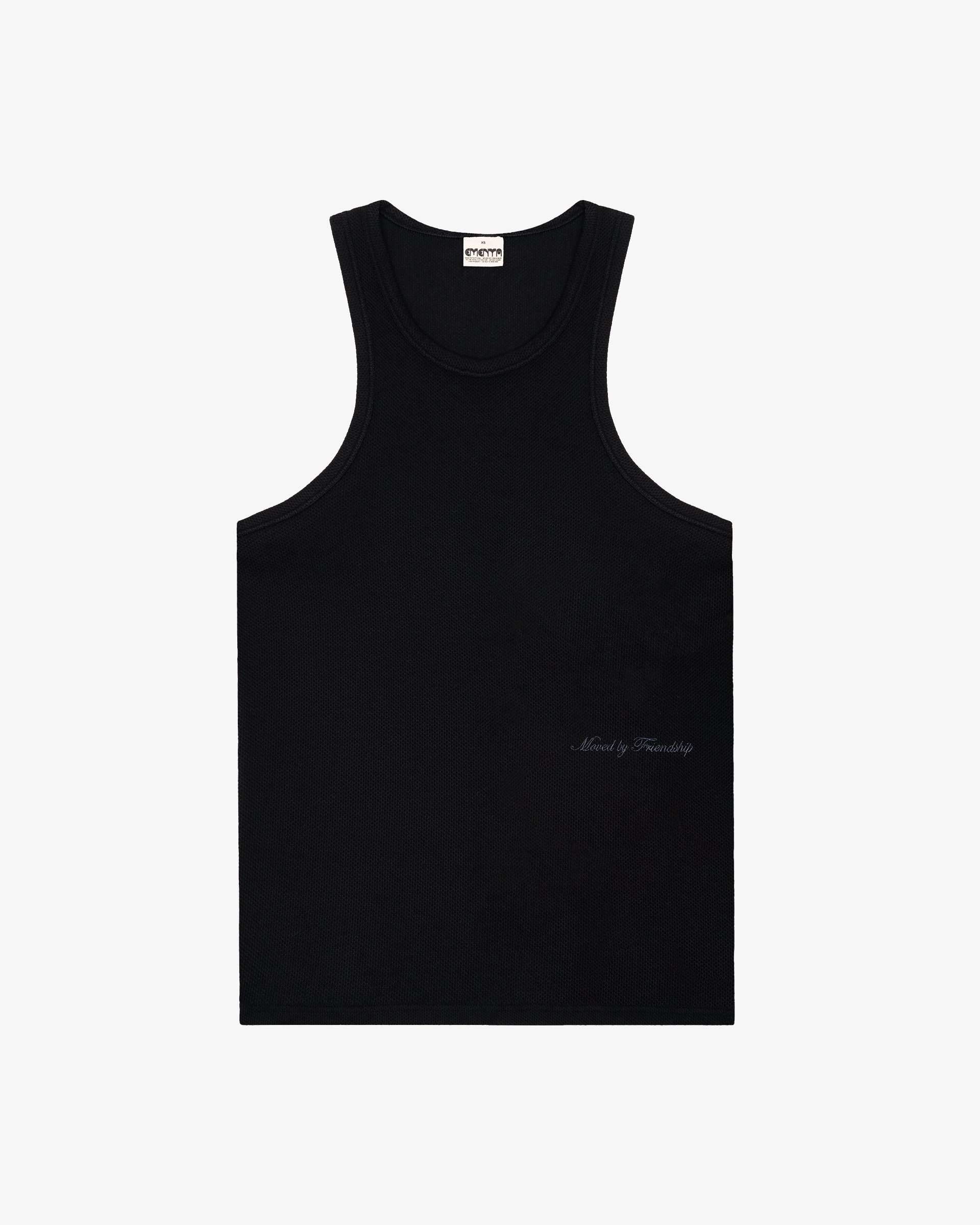 Sleeveless tank top designed with a close and elongated silhouette
Textured cotton waffle fabric with a soft and breathable feel
Slim fit with wide shoulder straps and a high-cut neckline
Tonal “Moved By Friendship” embroidery placed at the lower front
Black base with minimal tonal detailing
Machine wash cold. Do not tumble dry
Made in Portugal