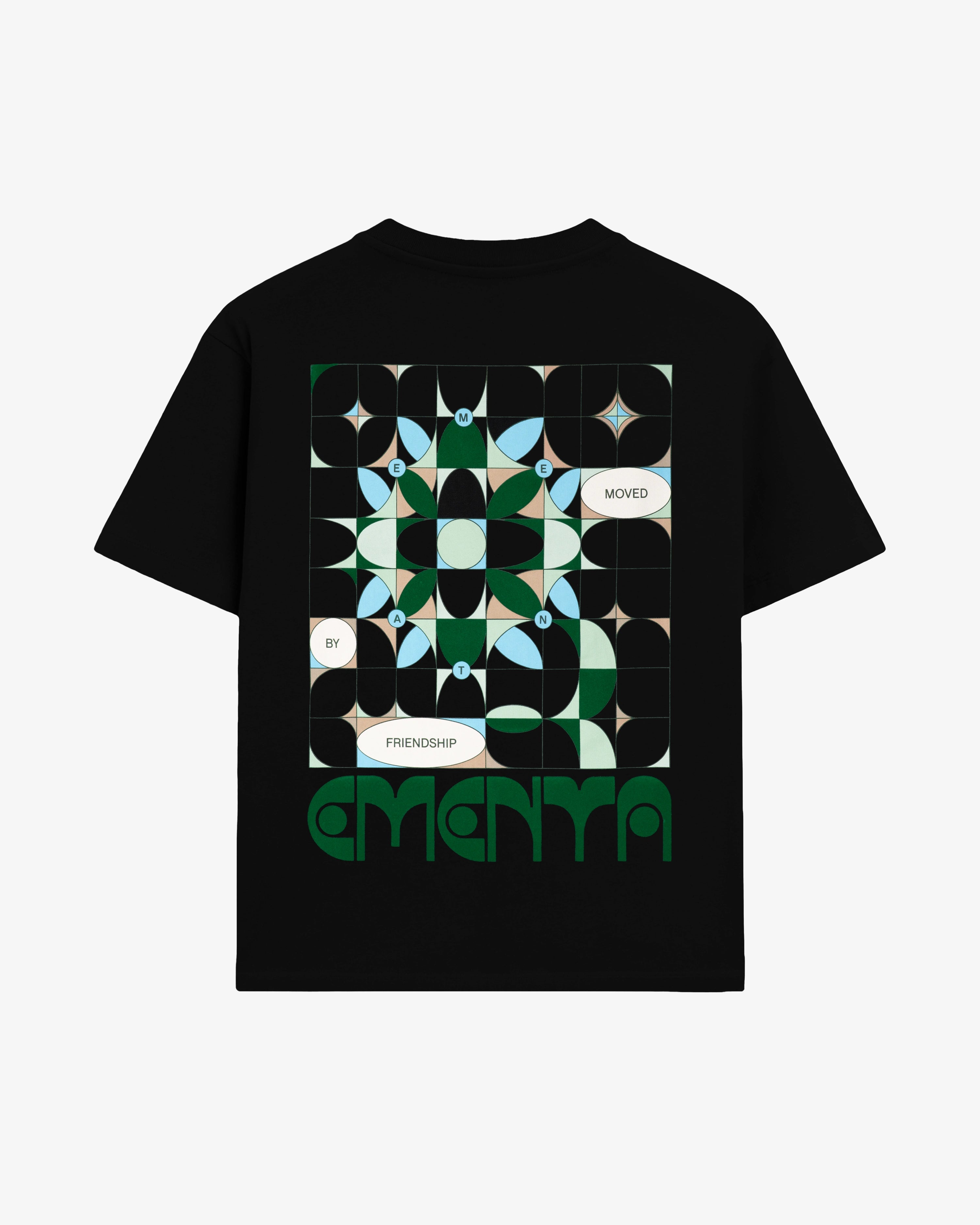 Short-sleeve cotton T-shirt with printed graphic
Relaxed fit with dropped shoulder proportion
Heavyweight 280 gsm cotton jersey with black finish
Front graphic combining digital print and velvet fabric application
Fabric and print maintain appearance with regular use when properly cared for
Made in Portugal
Hand wash only in cold water and dry flat