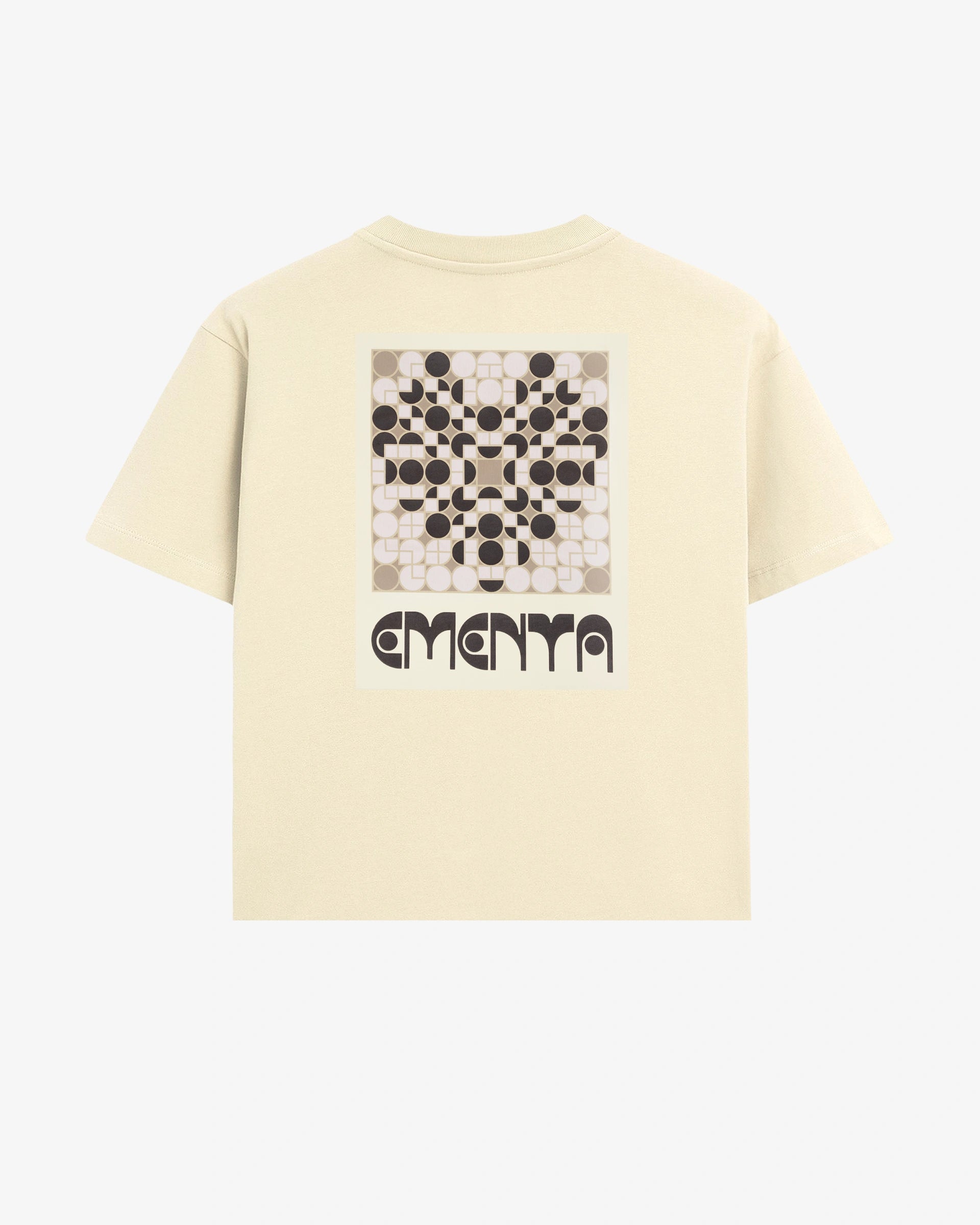 Short sleeve t-shirt featuring a graphic-led design
Cotton t-shirt with a dense, structured feel
Boxy fit with a wider, slightly cropped silhouette
“Vitral” graphic print developed by the in-house artist team, applied on front and back
Off white base with contrast graphic composition
Machine wash cold. Do not tumble dry
Made in Portugal