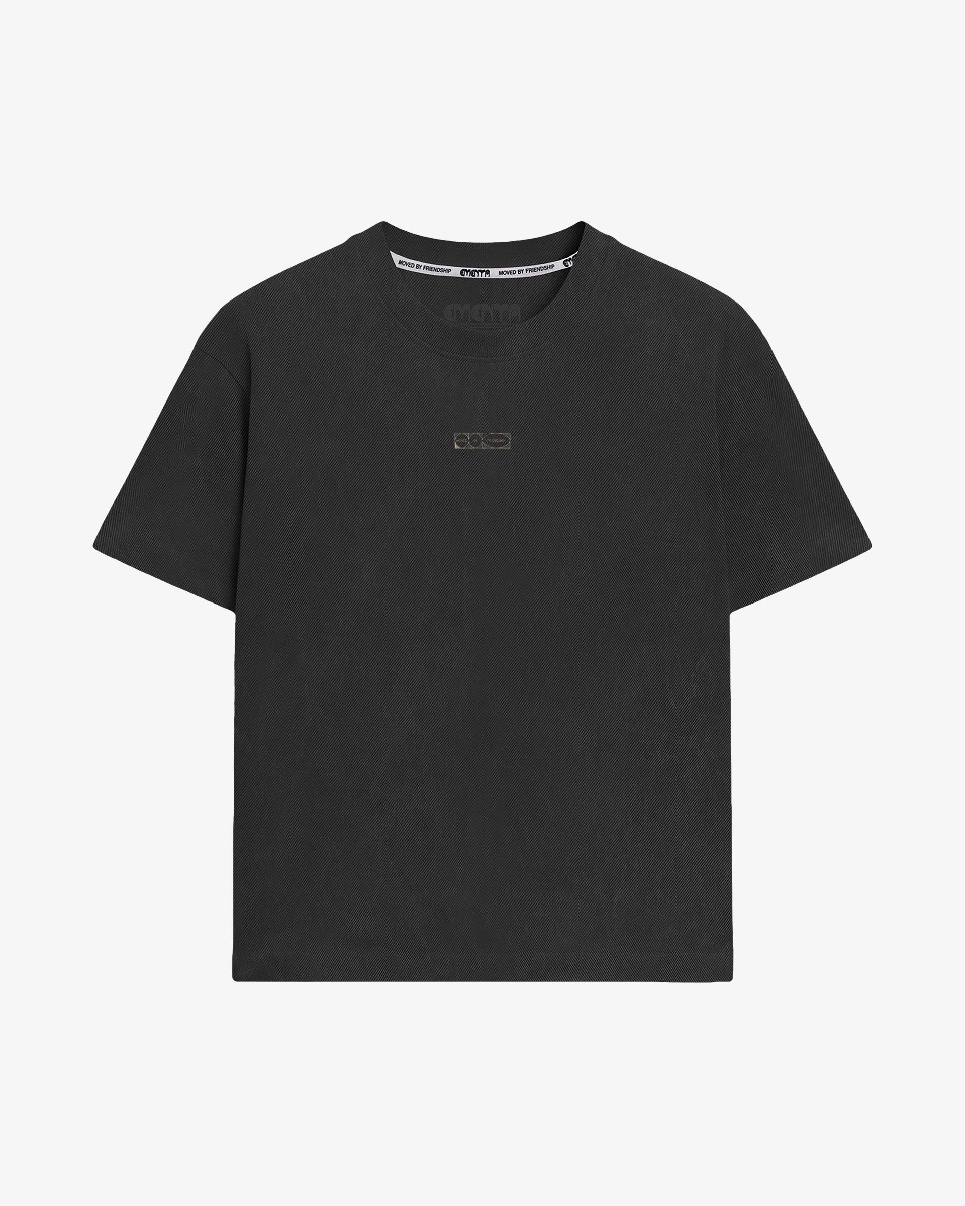 Short-sleeve t-shirt designed for everyday wear
100% cotton jersey with a soft, medium-weight feel (240 gsm)
Regular unisex fit that holds its shape
“Moved By Friendship” text printed on the front
Lion graphic printed on the back
Black base colour
Made in Portugal