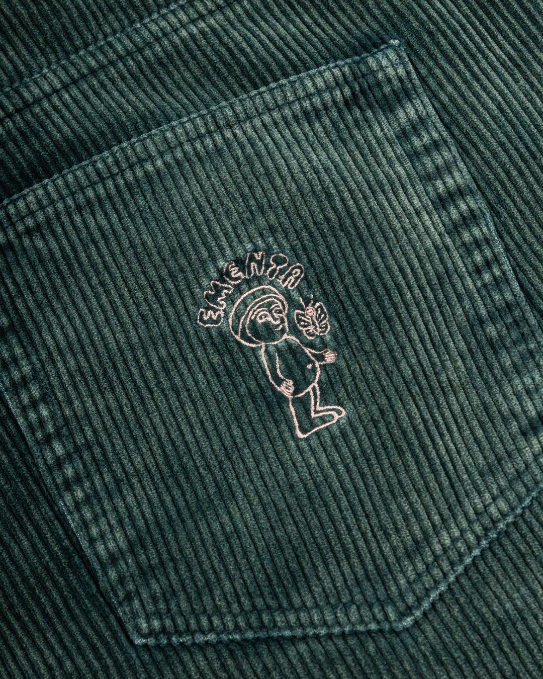 Artist Edition
100% cotton corduroy material
Baggy fit
Embroidery design on the front pocket
Bebucho design embroidered on the back pocket
Deep side pockets for functionality

Double-stitched seams for durabilityArtist Edition
100% cotton corduroy material
Baggy fit
Embroidery design on the front pocket
Bebucho design embroidered on the back pocket
Deep side pockets for functionality

Double-stitched seams for durability