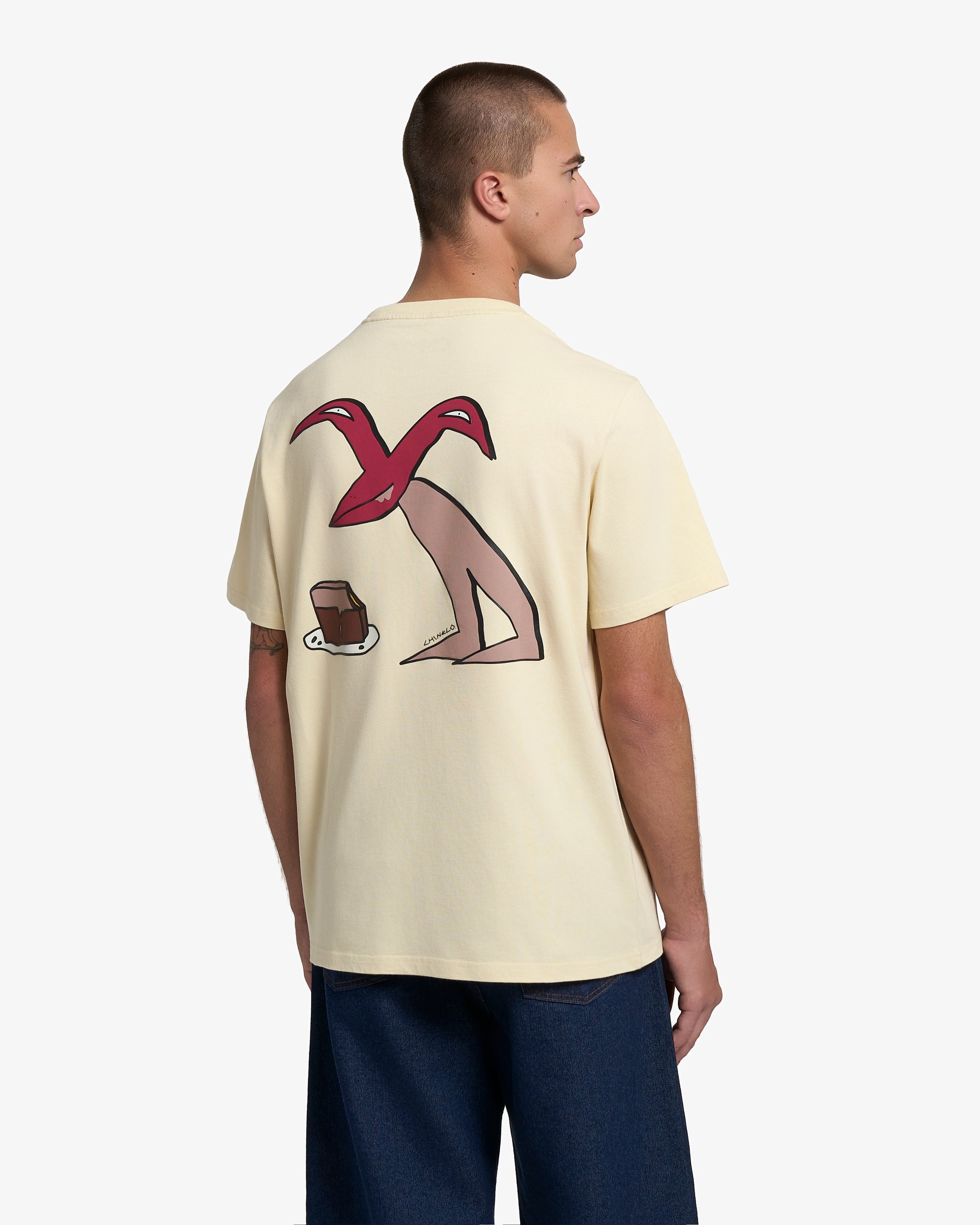Limited-edition Cake T-Shirt
Collaboration between Ementa and artist Chinelo
100% soft, breathable cotton for all-day comfort
Unique embroidered design&nbsp;
Made with care in Portugal