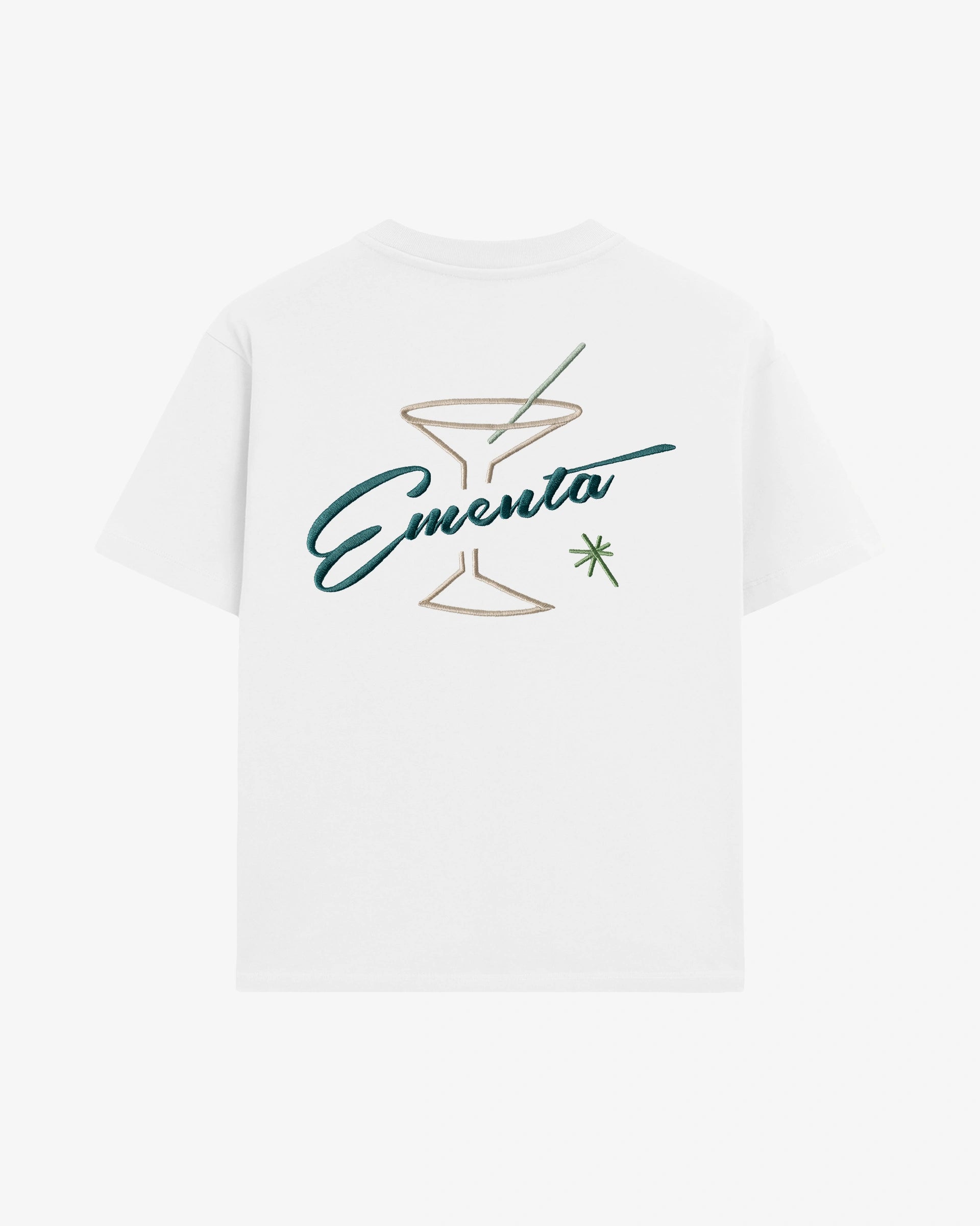100% Soft Cotton for a comfortable, breathable feel
Embroidered 3D cocktail design for added texture and uniqueness
Regular fit for a classic, comfortable look
Crafted with care in Portugal