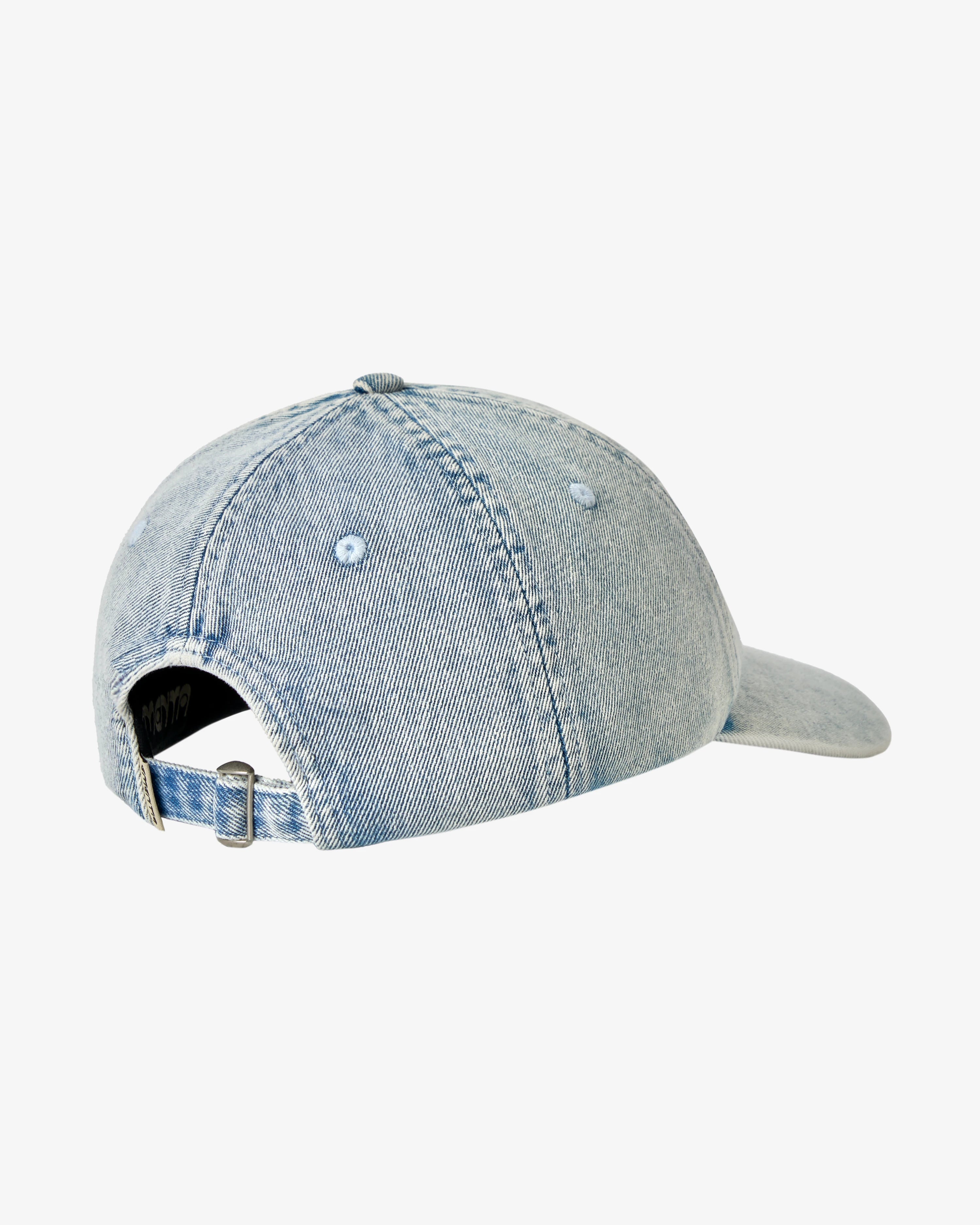 Made from 100% cotton denim for a soft and comfortable feel
Classic dad cap design with relaxed, unstructured fit
Features a curved peak for a casual look
Adjustable back strap for personalized fit
Subtle Ikon logo embroidery for distinctive styling
One size fits all
Crafted in Portugal
Perfect for casual outings or everyday wear
Combines functionality with a timeless aesthetic
Versatile accessory that appeals to comfort and fashion seekers