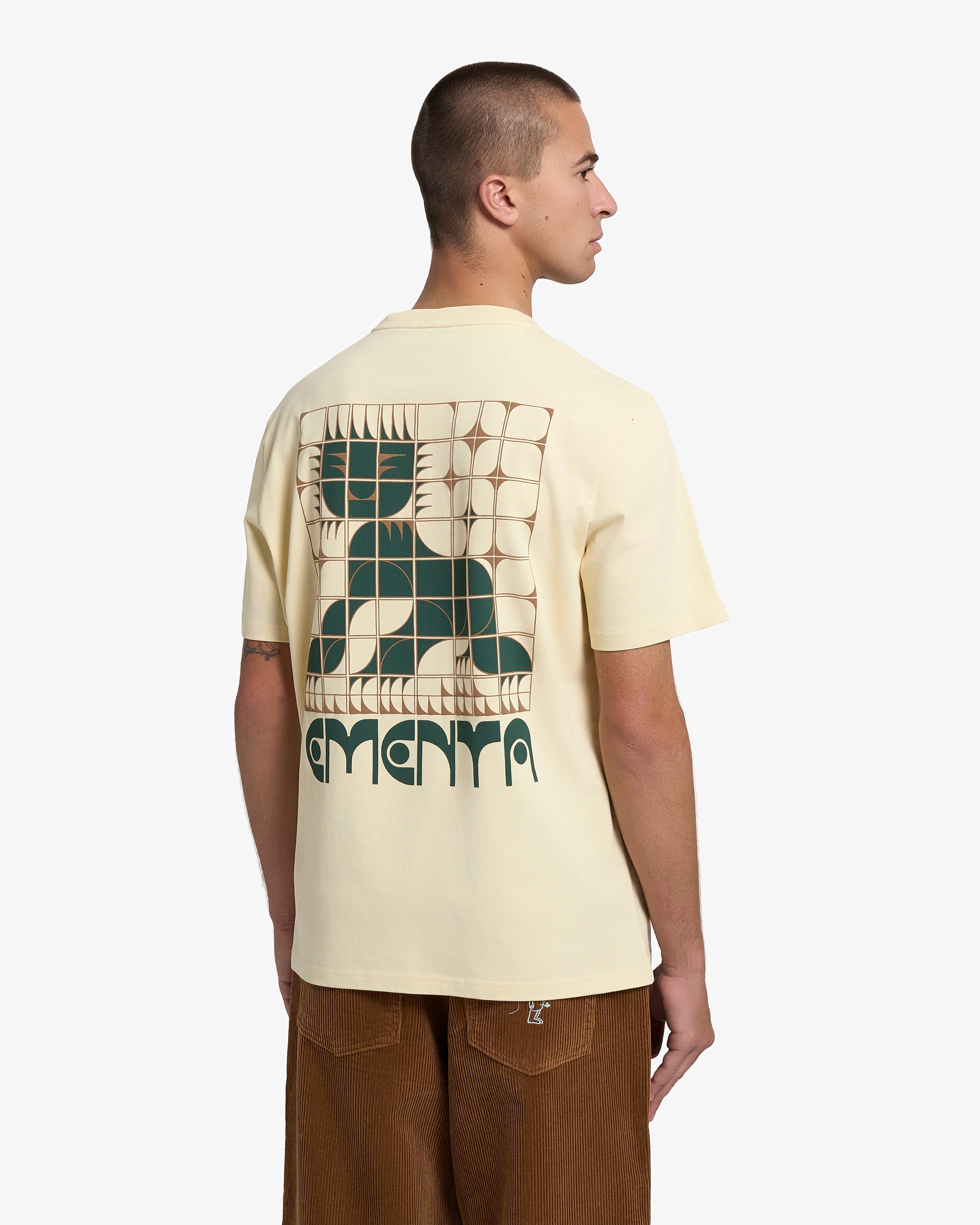 Short-sleeve t-shirt designed for everyday wear
100% cotton jersey with a soft, medium-weight feel
Regular unisex fit that holds its shape
“Moved By Friendship” text printed on the front
Lion graphic printed on the back
Off-white base colour
Made in Portugal