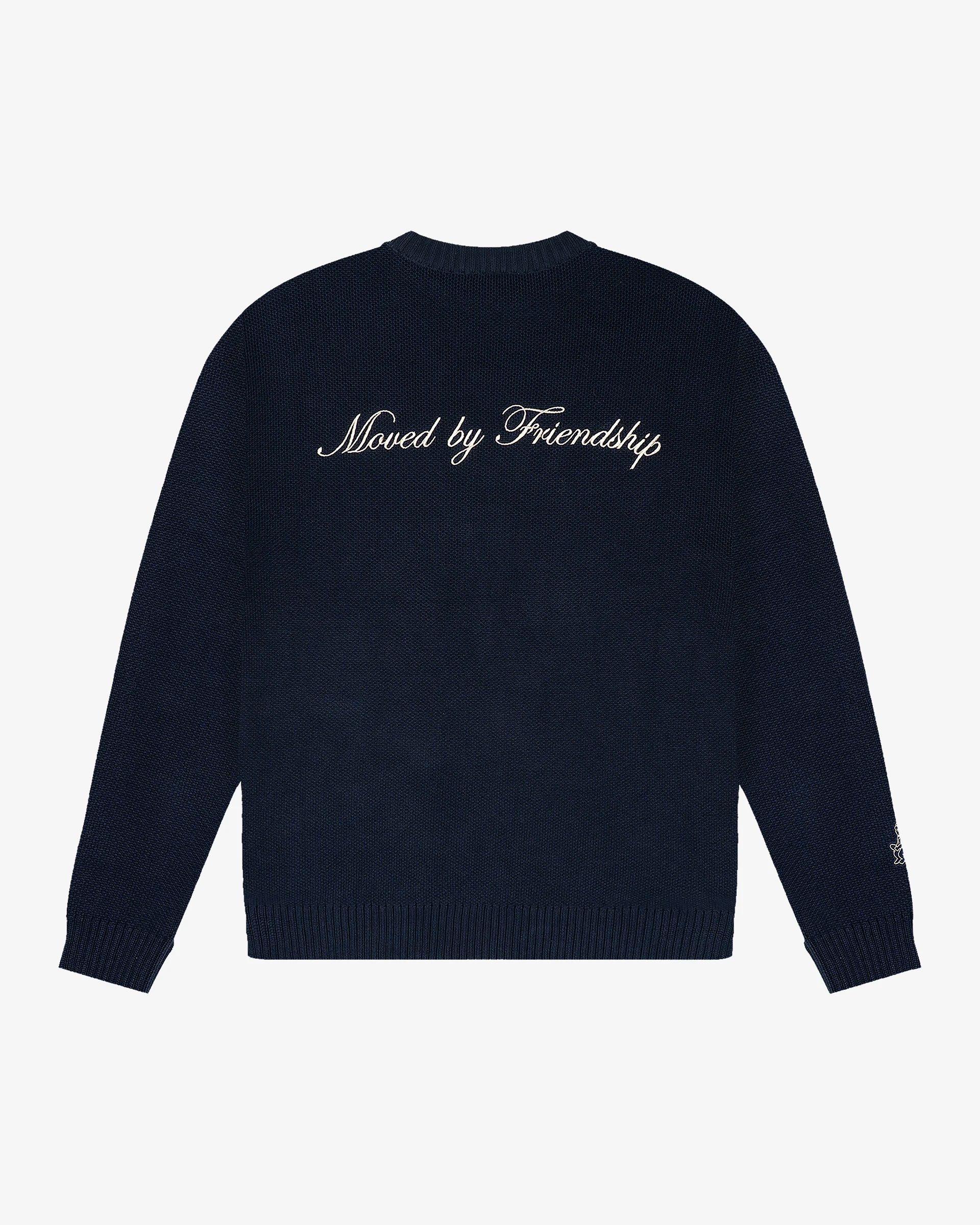 Knitted crewneck sweater designed for everyday wear and layering
100% cotton knit with a structured texture and soft hand feel
Regular fit with ribbed collar, cuffs and hem
‘Moved By Friendship’ motto embroidered across the back
Navy colour
Machine wash cold. Do not tumble dry
Made in Portugal